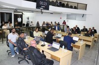 Câmara de Manhuaçu aprova dez projetos em última sessão ordinária de 2025