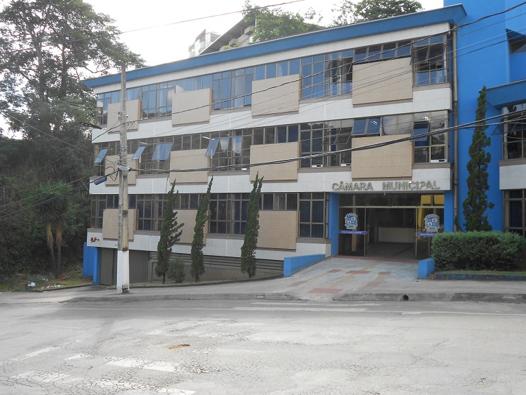 Câmara de Manhuaçu realizará audiência pública sobre projeto de municipalização do ensino