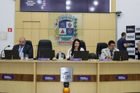 Câmara Municipal aprova projetos e discute demandas da população em reunião