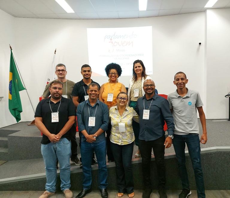 Equipe da Escola do Legislativo participa de capacitação na ALMG