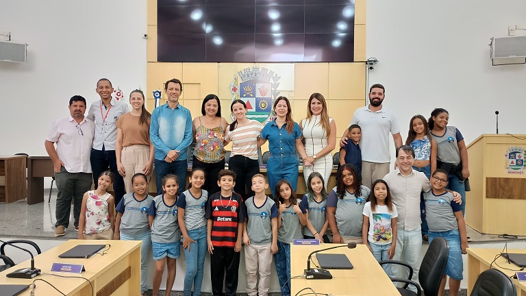 Projeto Cidadania recebe alunos da escola Oswaldo Teixeira de Cerqueira