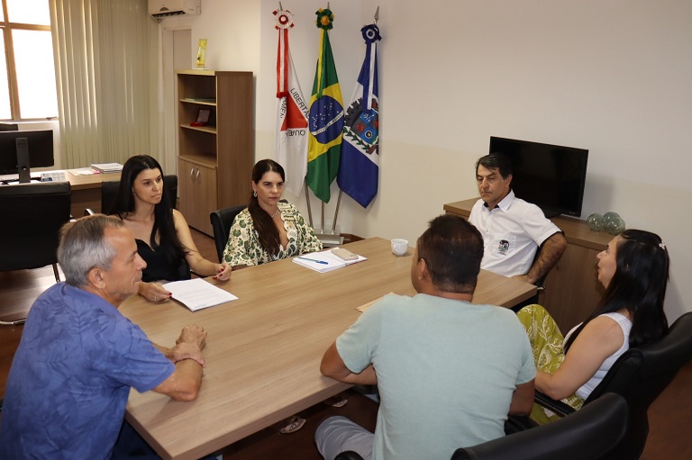 Sind-UTE/MG se reúne com presidente da Câmara de Manhuaçu